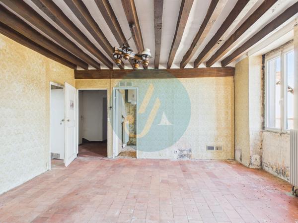 Saint-Amand-en-Puisaye (58310) Maison de village polyvalente 160m2 à Saint-Amand-en-Puisaye : résidence principale, secondaire ou investissem