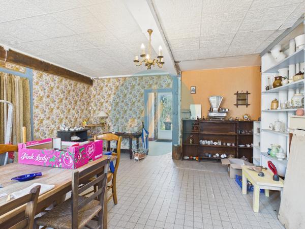 Saint-Amand-en-Puisaye (58310) Maison de village polyvalente 160m2 à Saint-Amand-en-Puisaye : résidence principale, secondaire ou investissem