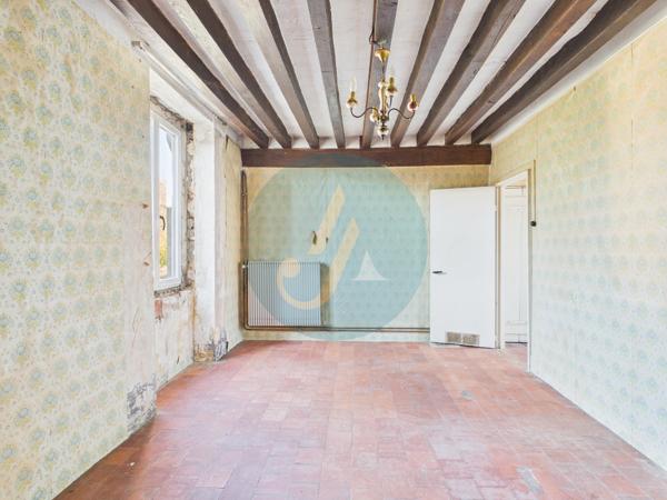 Saint-Amand-en-Puisaye (58310) Maison de village polyvalente 160m2 à Saint-Amand-en-Puisaye : résidence principale, secondaire ou investissem