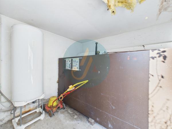 Saint-Amand-en-Puisaye (58310) Maison de village polyvalente 160m2 à Saint-Amand-en-Puisaye : résidence principale, secondaire ou investissem