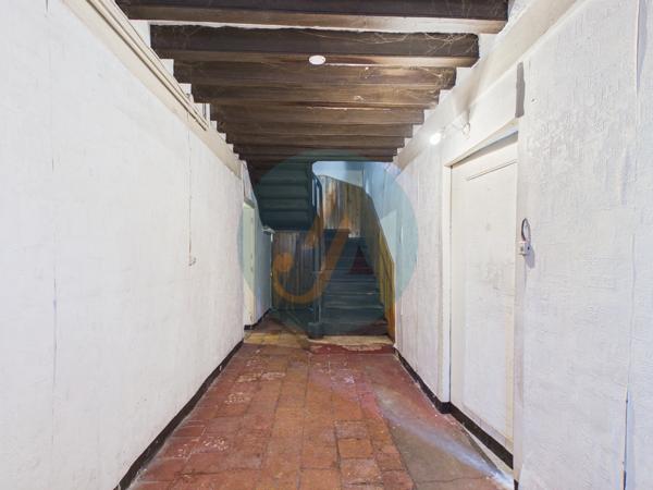 Saint-Amand-en-Puisaye (58310) Maison de village polyvalente 160m2 à Saint-Amand-en-Puisaye : résidence principale, secondaire ou investissem