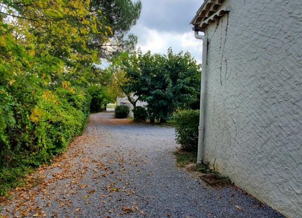 Maison à vendre    7 pièces •  Ruoms