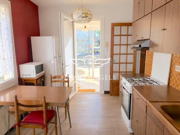 Maison 4 pièces, vie de plain pied à 1km du centre ville