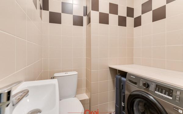 Appartement à vendre    2 pièces • 38,43 m2 Marseille 2