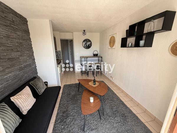 Appartement
         2 pièces
        - 21 m² 96 000 € *