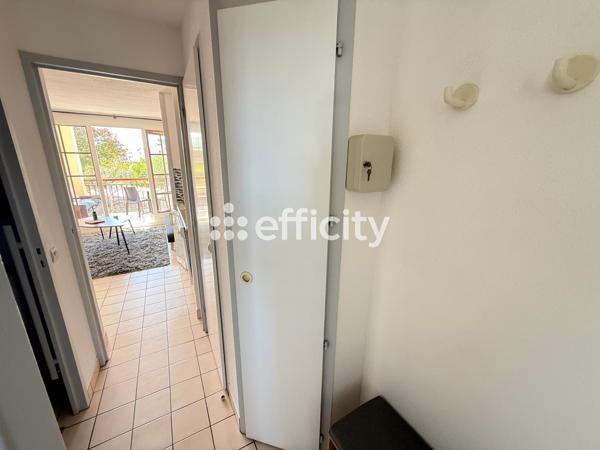 Appartement
         2 pièces
        - 21 m² 96 000 € *