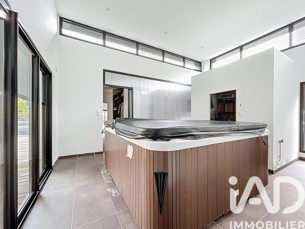 Maison à vendre 10 pièces 314 m² Guignen