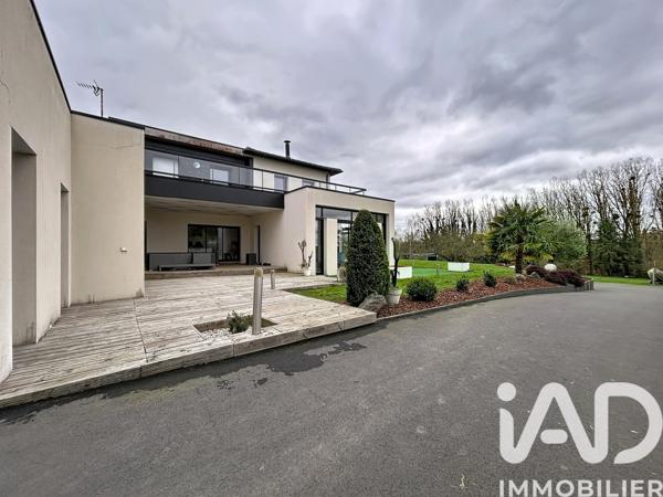 Maison à vendre 10 pièces 314 m² Guignen