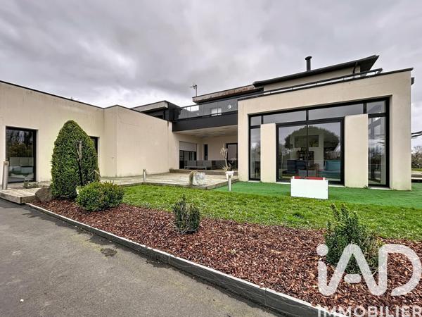 Maison à vendre 10 pièces 314 m² Guignen