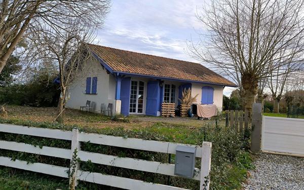 Maison à vendre    5 pièces •  Saint-Martin-de-Hinx