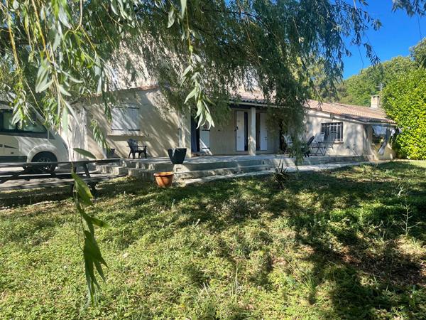 BAISSE DE PRIX SUR EXCLUSIVITE A CAUMONT SUR DURANCE - LE THOR - PROCHE CAVAILLON - AVIGNON - MONTFAVET - MAISON DE 101M² DE SURFACE HABITABLE SUR UN TERRAIN DE 810 M² ET UN GARAGE DE 50 M²