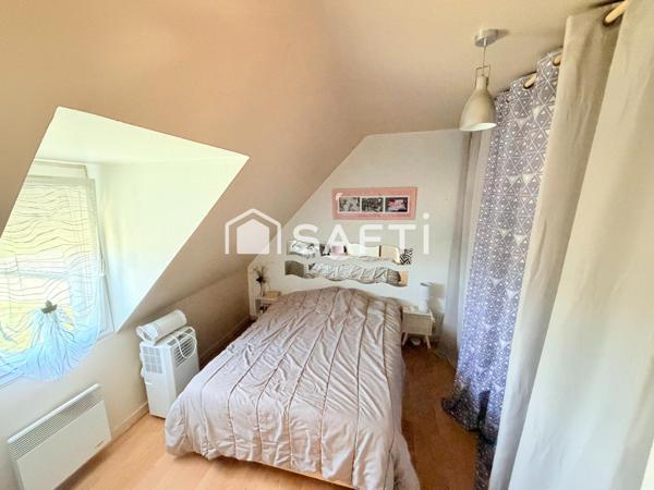 MAISON TRADITIONNELLE DE 77M2, 3 CHAMBRES SUR TERRAIN DE 1490 M2 A SAINT JEAN BREVELAY