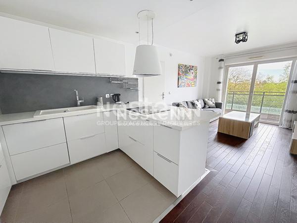 À vendre : Appartement 2 pièces à Bois d'Arcy avec balcon et parking en sous-sol