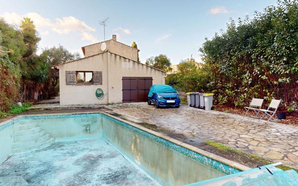 Maison à vendre    4 pièces •  Hyères