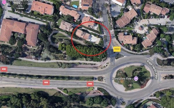 Maison à vendre    4 pièces •  Hyères