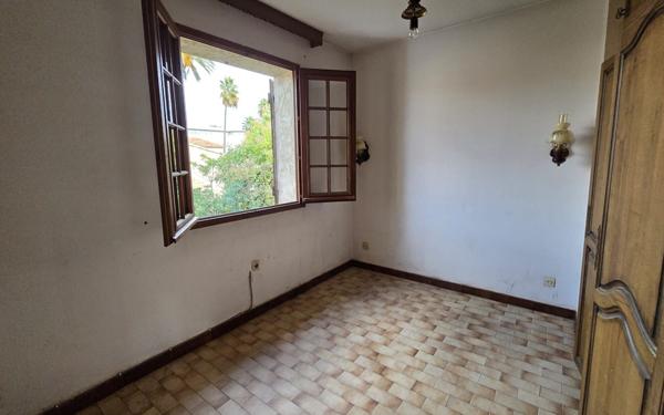 Maison à vendre    4 pièces •  Hyères