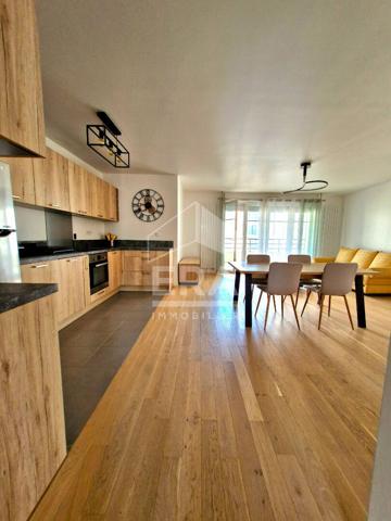Appartement Courbevoie 3 pièce(s) 73.51 m2