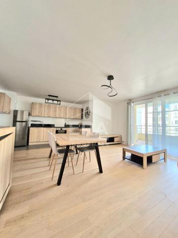 Appartement Courbevoie 3 pièce(s) 73.51 m2
