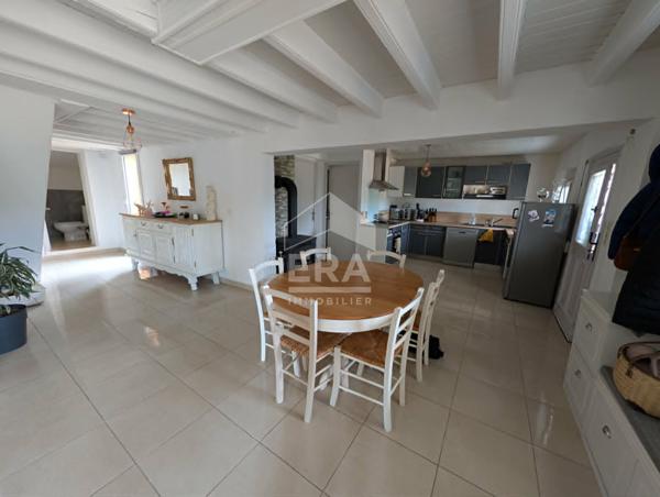 Maison de charme à vendre à Montpon-Ménestérol - Un havre de paix à la campagne