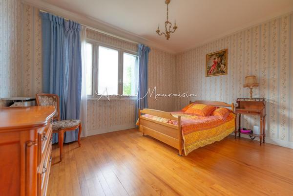 Maison sur sous-sol total à fort potentiel