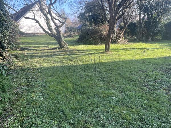 Chambourcy (78240) Beau terrain en centre-ville