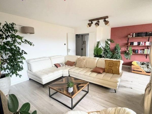 RARE Appartement familiale de 4 chambres  en duplex