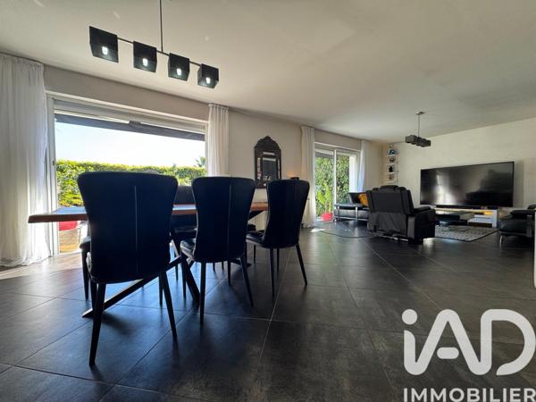 Maison à vendre 5 pièces 158 m² Antibes