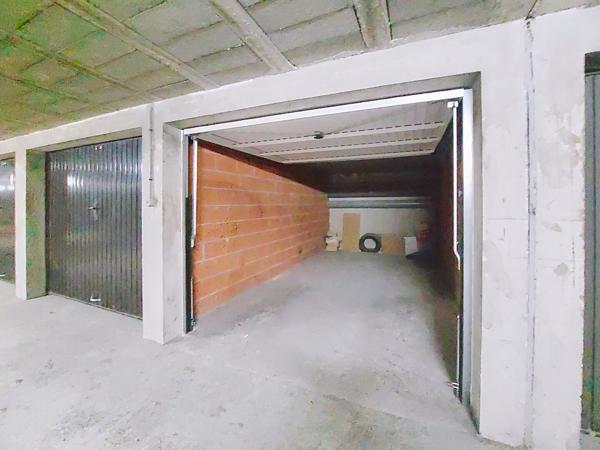 A VENDRE - Toulouse quartier Sept Deniers, Rue des sports - garage de 13,90m²