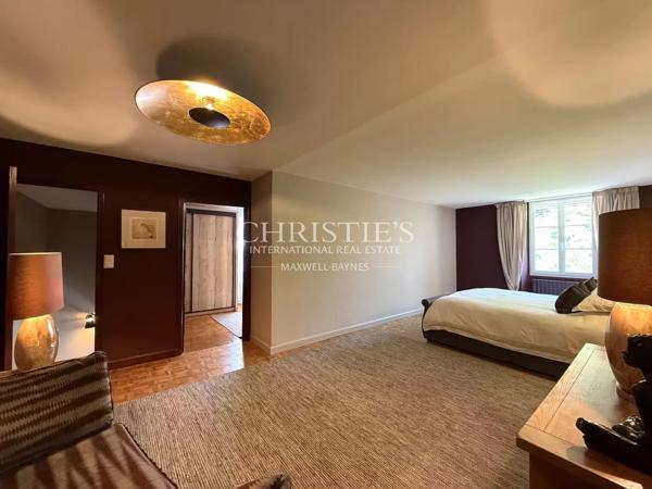 Propriété remarquable sur 2,5 Ha avec piscine!