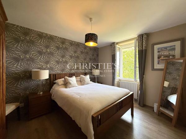 Propriété remarquable sur 2,5 Ha avec piscine!