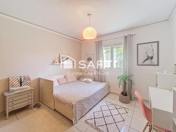 Maison familiale, véranda, jardin et piscine – Pernes-les-Fontaines