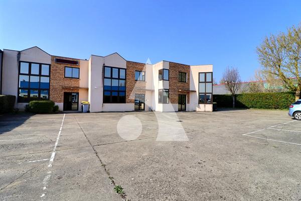 Local commercial 728 m2