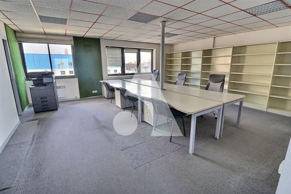 Local commercial 728 m2