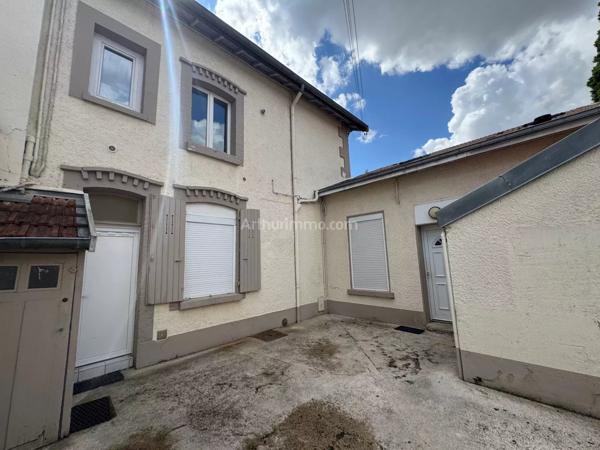 Vente                                                      Immeuble
                        
                     4 pièces                      113 m2                     à Reims