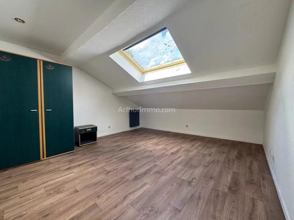 Vente                                                      Immeuble
                        
                     4 pièces                      113 m2                     à Reims