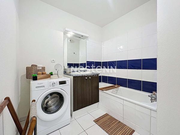 SOUS OFFRE -ROQUETTES -Appartement T3 avec balcon