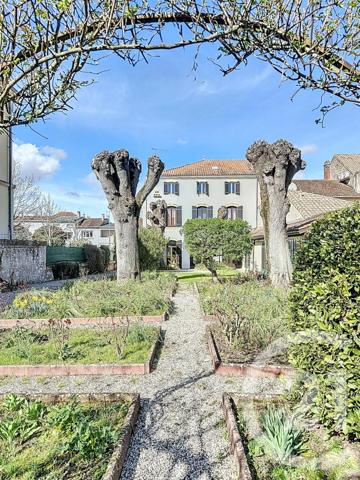 Maison à vendre  7 pièces - 210,03 m2 STE LIVRADE SUR LOT - 47