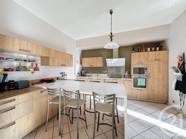 Maison à vendre  7 pièces - 210,03 m2 STE LIVRADE SUR LOT - 47