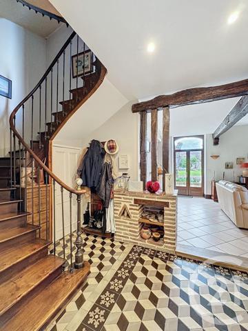 Maison à vendre  7 pièces - 210,03 m2 STE LIVRADE SUR LOT - 47
