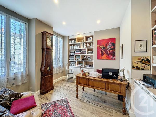 Maison à vendre  7 pièces - 210,03 m2 STE LIVRADE SUR LOT - 47