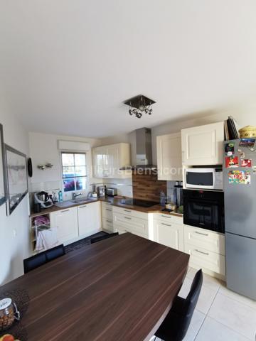 SAVONNIERES, magnifique maison 212 m2, 5 chambres, parc arboré