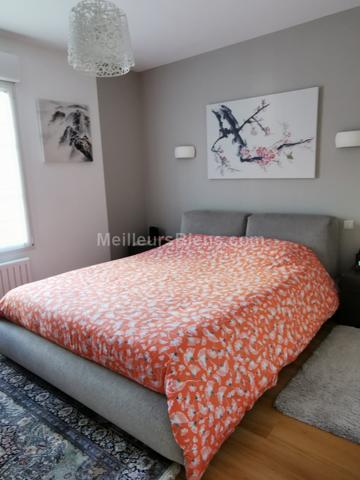 SAVONNIERES, magnifique maison 212 m2, 5 chambres, parc arboré