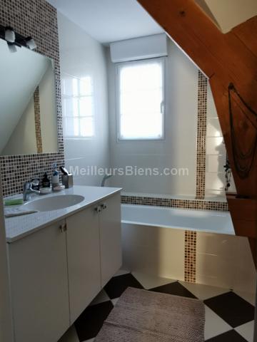 SAVONNIERES, magnifique maison 212 m2, 5 chambres, parc arboré