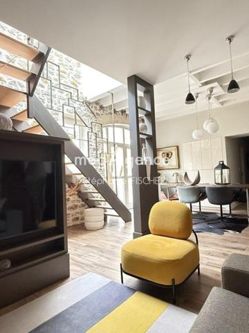 Maison à BOULOGNE-SUR-MER, 62200 - 9 pièces 190m²