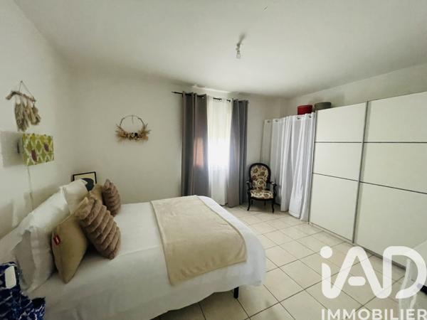 Maison à vendre 7 pièces 152 m² Saint-Pantaléon-de-Larche