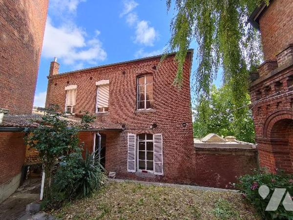 Maison atypique à vendre au coeur d'Avesnes sur Helpe