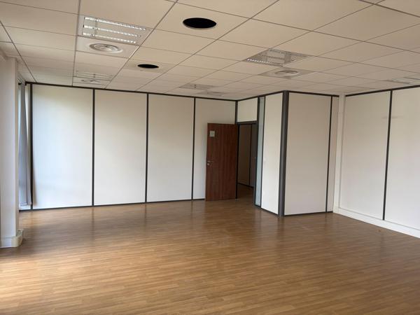 A LOUER BUREAUX 543 M2 COMPIEGNE - PÉNÉTRANTE DE VILLE