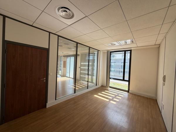 A LOUER BUREAUX 543 M2 COMPIEGNE - PÉNÉTRANTE DE VILLE