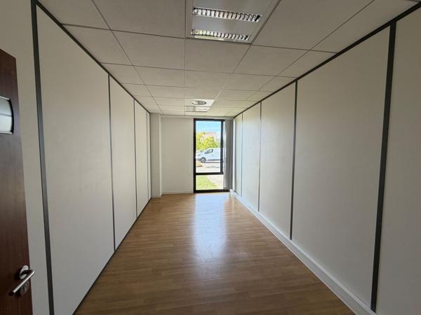A LOUER BUREAUX 543 M2 COMPIEGNE - PÉNÉTRANTE DE VILLE