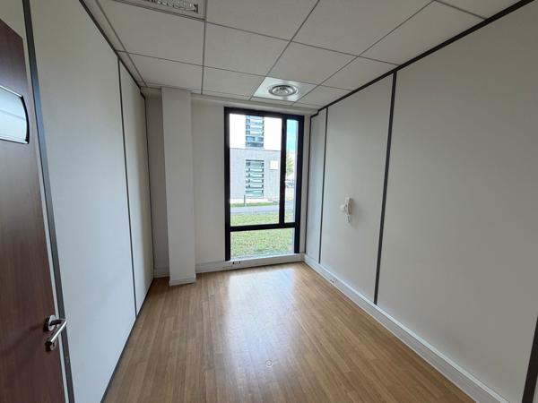 A LOUER BUREAUX 543 M2 COMPIEGNE - PÉNÉTRANTE DE VILLE